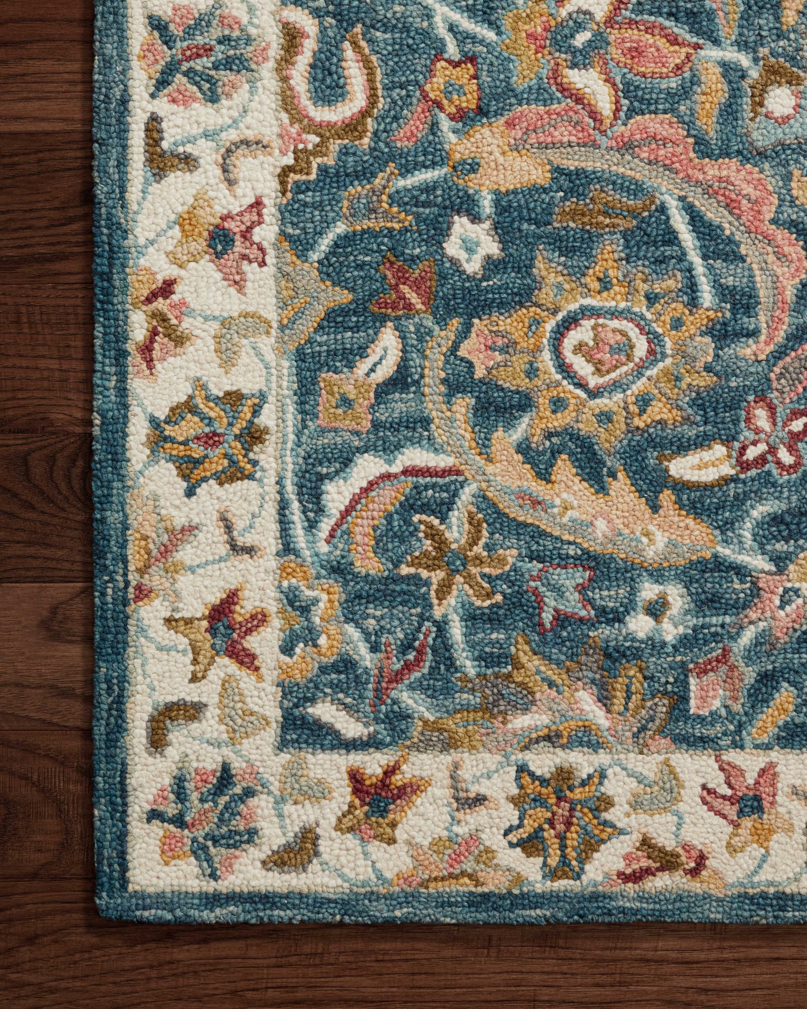 Victoria Ocean / Multi - Corner on Wood (V)