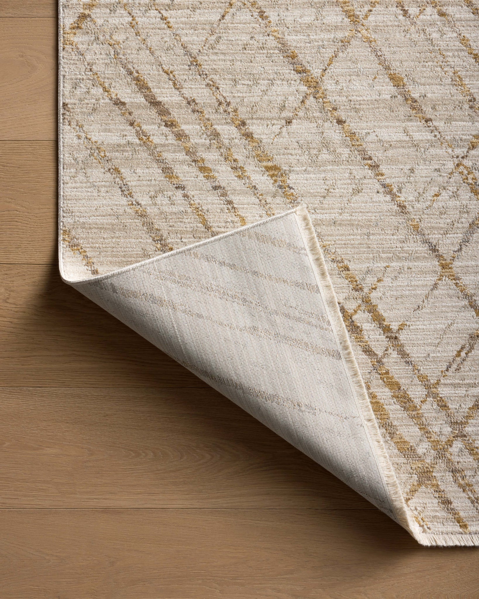 Wade Beige / Gold - Corner on Wood Flipped (V)