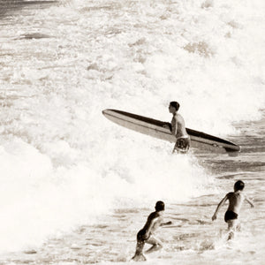 angle view of Avalon Beach C.1965 luxury Artwork