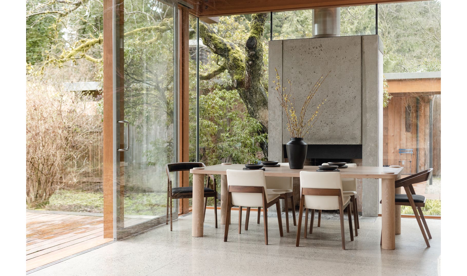 Silla de comedor decorativa color crema y blanco