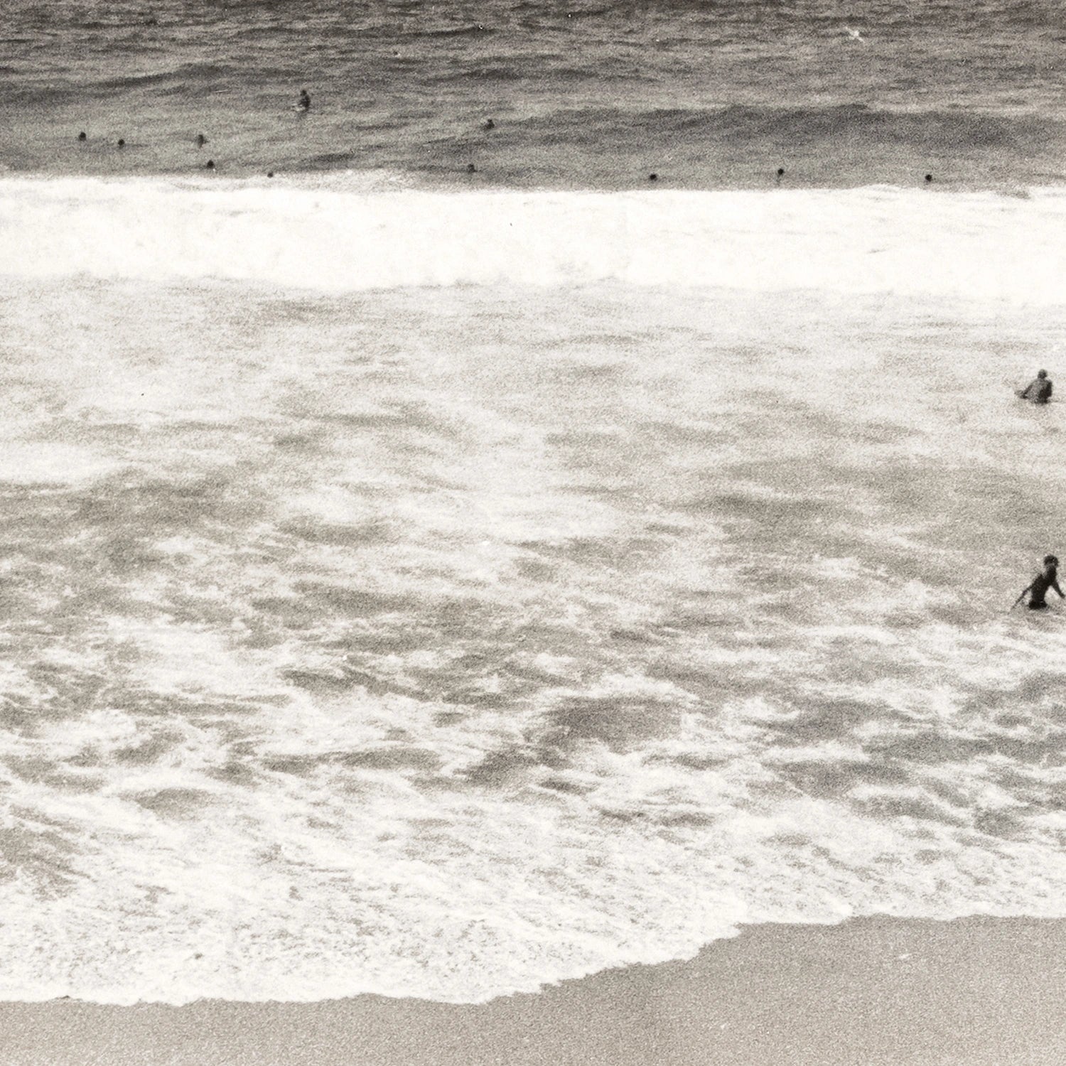 angle view of Bronte Beach C.1967 luxury Artwork