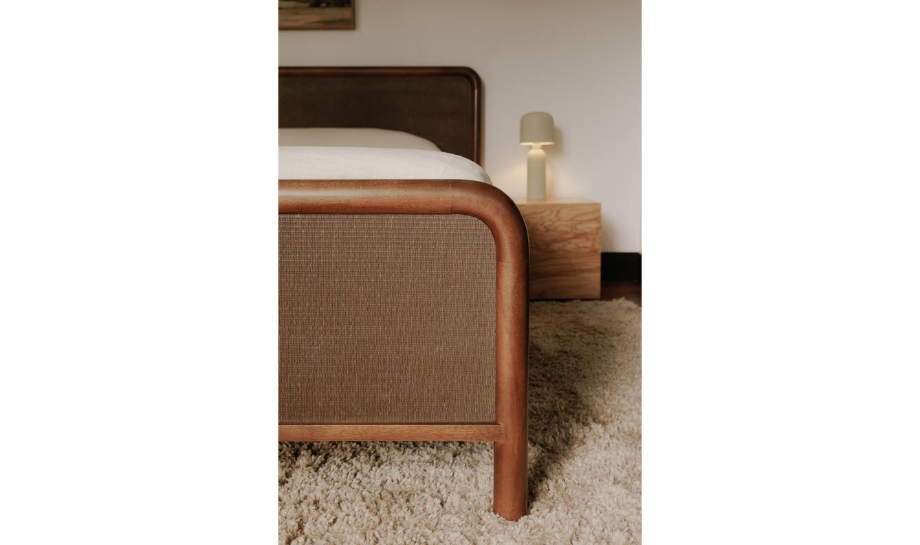 Rye Queen Bed Warm Brown