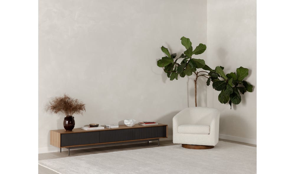 front view of Oscy Swivel Chair Shearling White luxury Chair