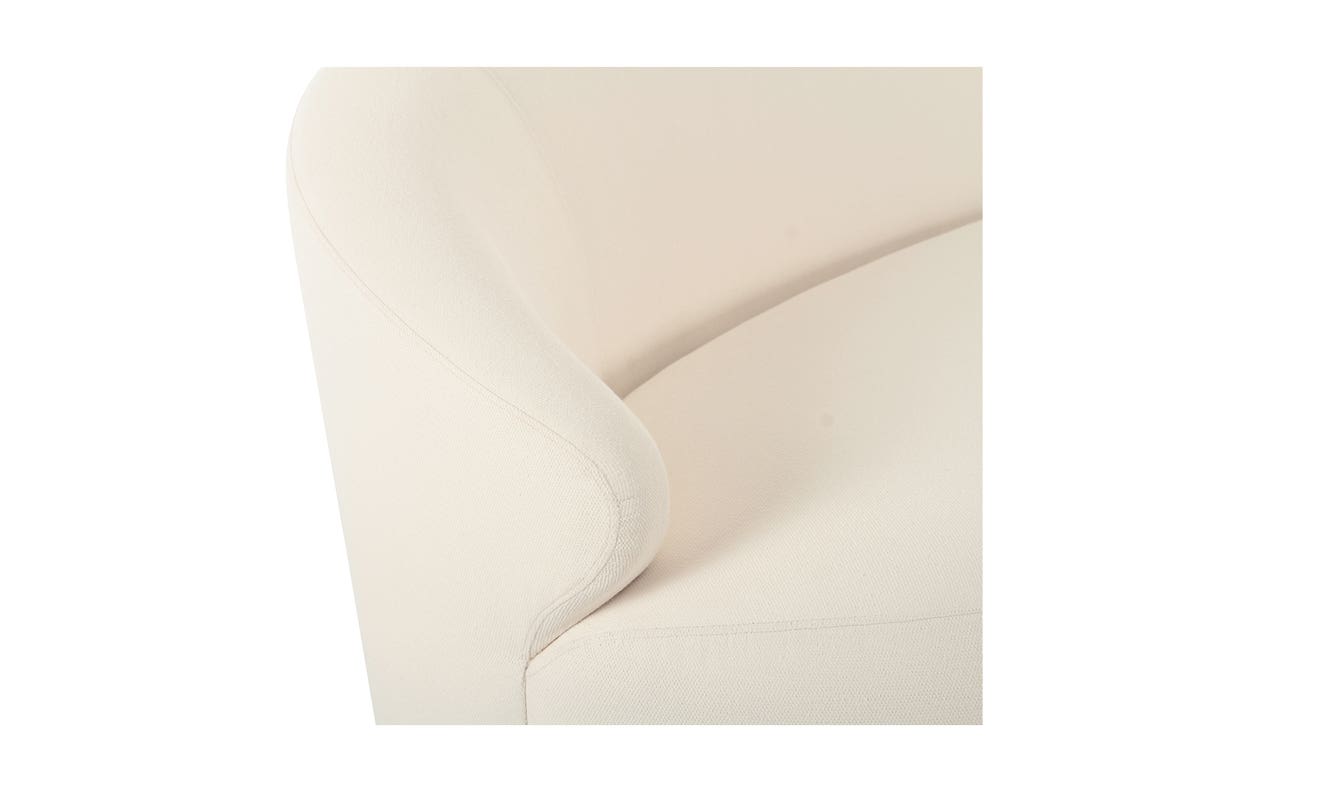 lifestyle view of Cove Outdoor Sofa luxury Chair