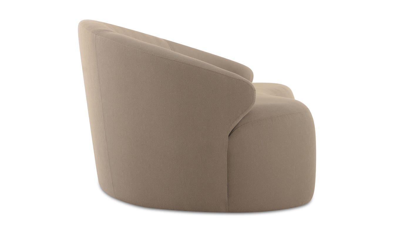 lifestyle view of Cove Outdoor Sofa luxury Chair