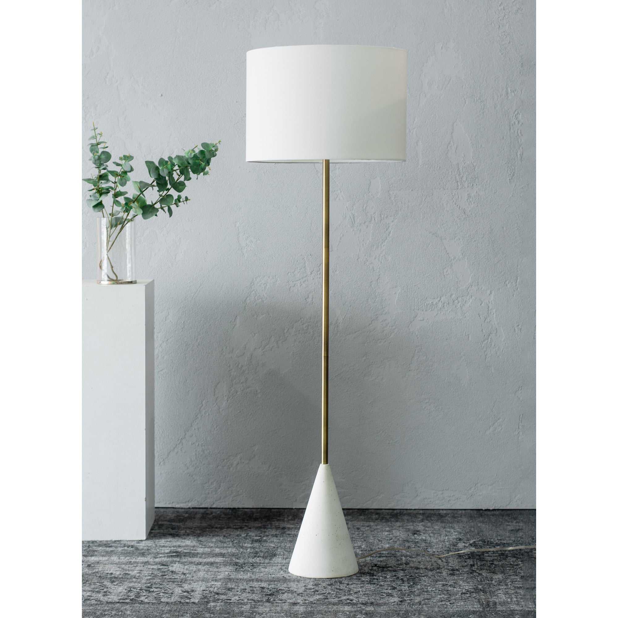 side view of Lacuna luxury Lighting